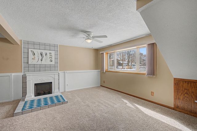 9614 Wellington Lane N, Maple Grove, MN 55369