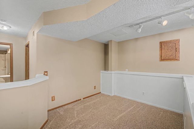 9614 Wellington Lane N, Maple Grove, MN 55369