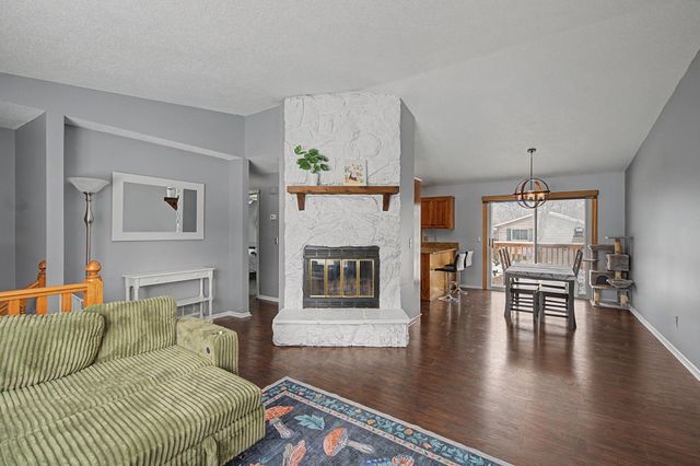 9614 Wellington Lane N, Maple Grove, MN 55369