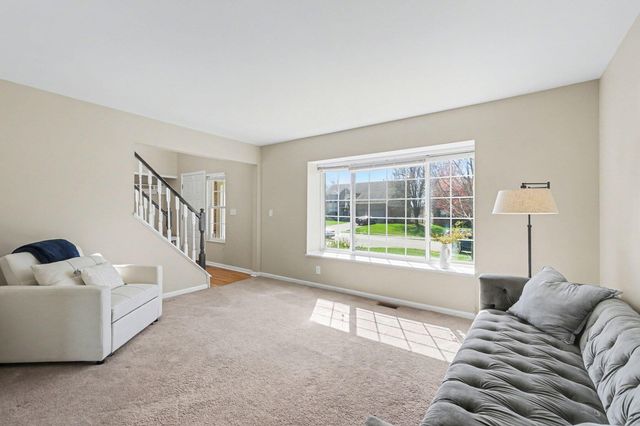 8430 Woodcreek Drive, Florence, KY 41042