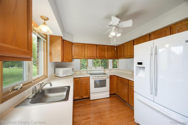 16061 Meadows Drive, Macomb Township, MI 48044