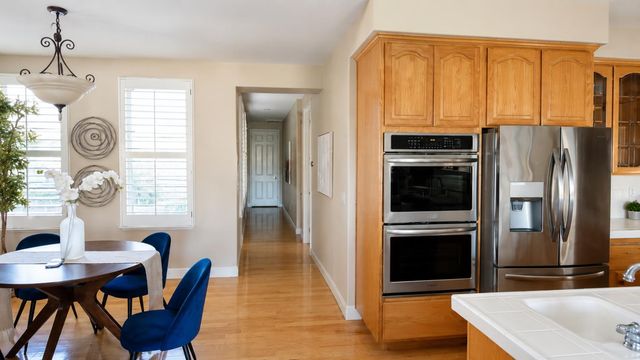 9209 Brigantine Ct, Elk Grove, CA 95758