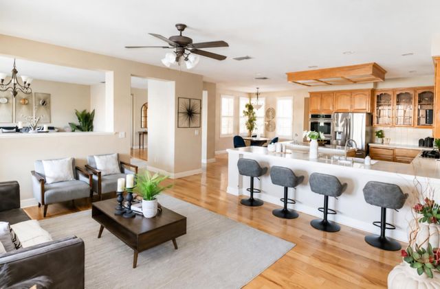 9209 Brigantine Ct, Elk Grove, CA 95758