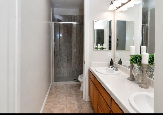 9209 Brigantine Ct, Elk Grove, CA 95758