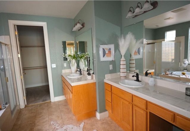 9209 Brigantine Ct, Elk Grove, CA 95758