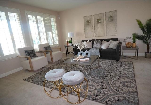 9209 Brigantine Ct, Elk Grove, CA 95758