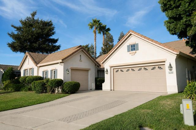 9209 Brigantine Ct, Elk Grove, CA 95758