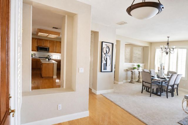 9209 Brigantine Ct, Elk Grove, CA 95758
