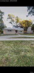 30050 Pleasant Trail, Southfield, MI 48076