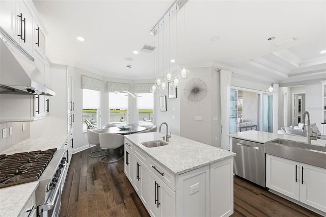 2552 OAKWOOD PRESERVE DRIVE, Wesley Chapel, FL 33543