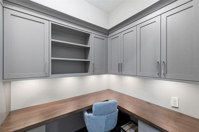 2552 OAKWOOD PRESERVE DRIVE, Wesley Chapel, FL 33543