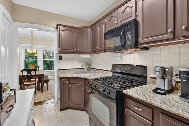 5515 N winthrop Avenue 2A, Chicago, IL 60640