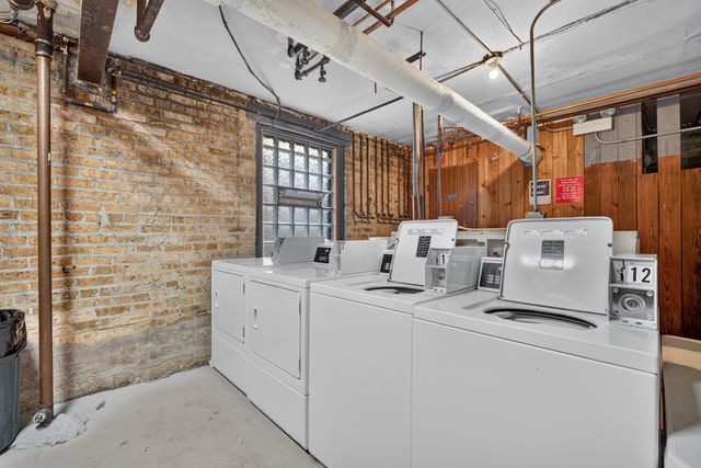 5515 N winthrop Avenue 2A, Chicago, IL 60640