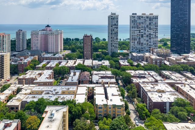 5515 N winthrop Avenue 2A, Chicago, IL 60640
