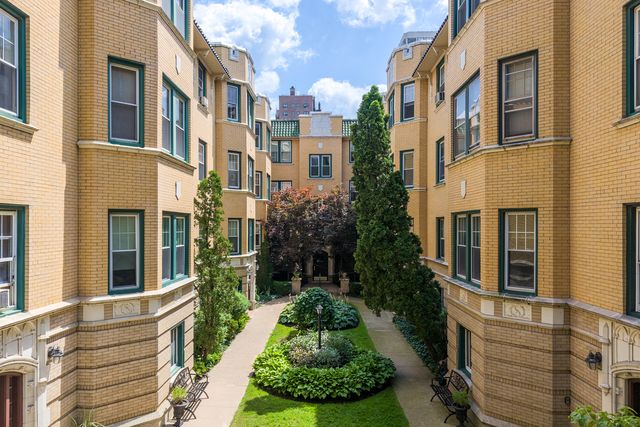 5515 N winthrop Avenue 2A, Chicago, IL 60640