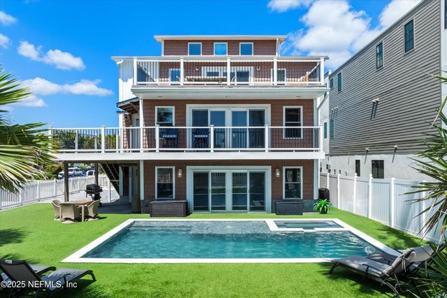 109 12TH Avenue N, Jacksonville Beach, FL 32250