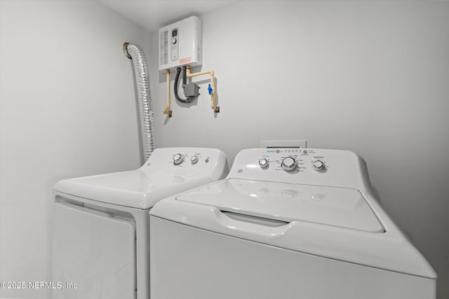 109 12TH Avenue N, Jacksonville Beach, FL 32250