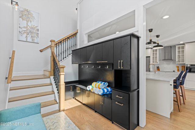 109 12TH Avenue N, Jacksonville Beach, FL 32250