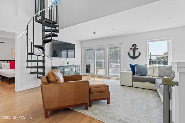 109 12TH Avenue N, Jacksonville Beach, FL 32250