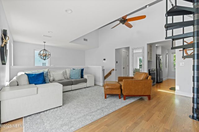 109 12TH Avenue N, Jacksonville Beach, FL 32250