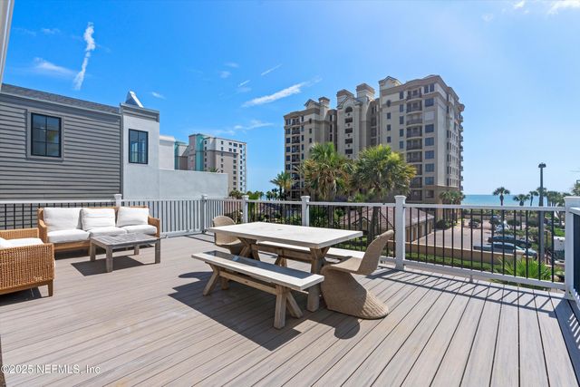 109 12TH Avenue N, Jacksonville Beach, FL 32250