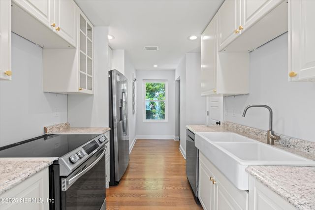 109 12TH Avenue N, Jacksonville Beach, FL 32250