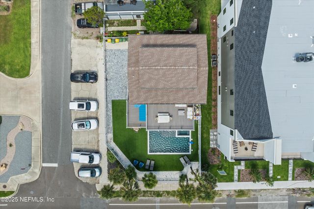 109 12TH Avenue N, Jacksonville Beach, FL 32250