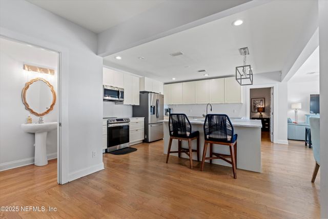 109 12TH Avenue N, Jacksonville Beach, FL 32250