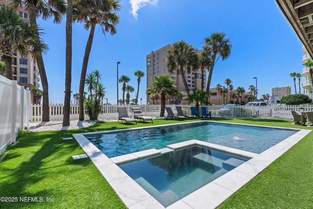 109 12TH Avenue N, Jacksonville Beach, FL 32250