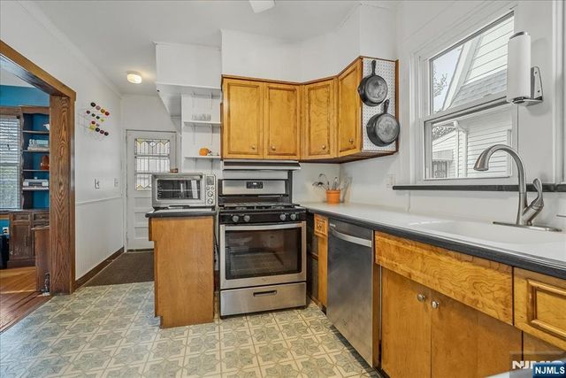 429 Clifton Boulevard, Clifton, NJ 07013