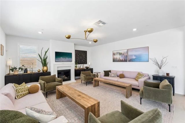 1886 Pele Way, Corona, CA 92882
