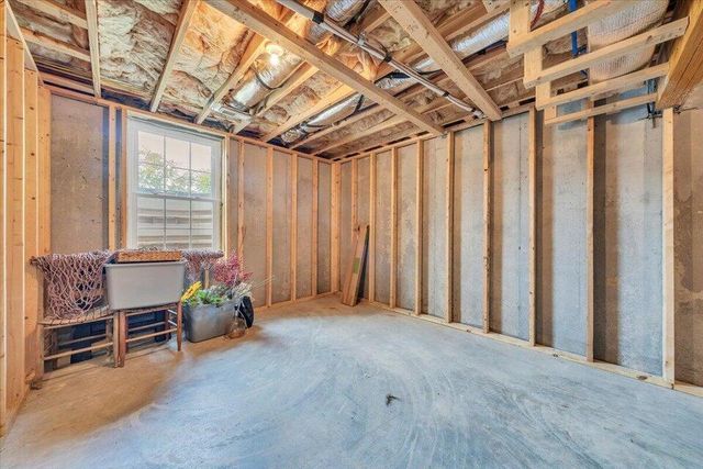 522 Cambridge Court RD, Vinton, VA 24179