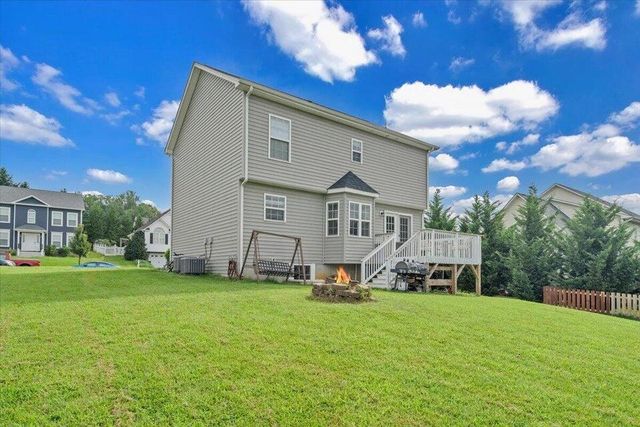 522 Cambridge Court RD, Vinton, VA 24179