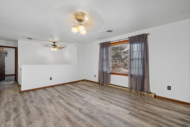 2636 PLATEAU LN, Rapid City, SD 57703