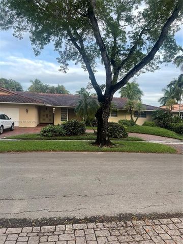 16120 E Troon Circle, Miami Lakes, FL 33014
