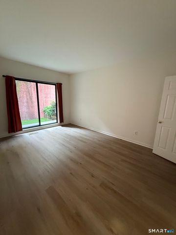2435 Bedford Street 21CC, Stamford, CT 06905