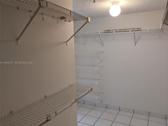 1623 Collins Ave 218, Miami Beach, FL 33139