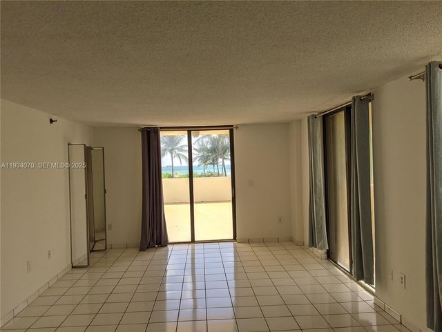 1623 Collins Ave 218, Miami Beach, FL 33139