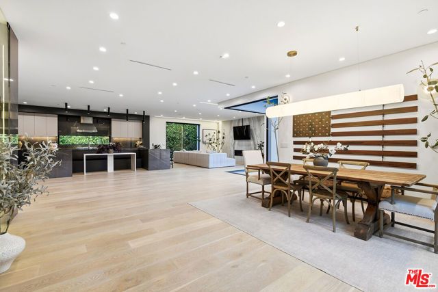 7303 W 89th Street, Los Angeles, CA 90045