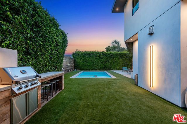7303 W 89th Street, Los Angeles, CA 90045