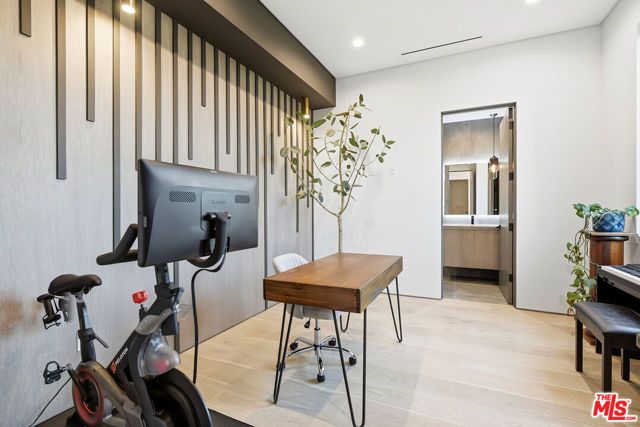 7303 W 89th Street, Los Angeles, CA 90045
