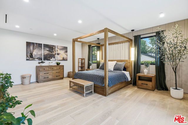 7303 W 89th Street, Los Angeles, CA 90045