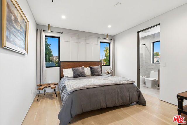 7303 W 89th Street, Los Angeles, CA 90045