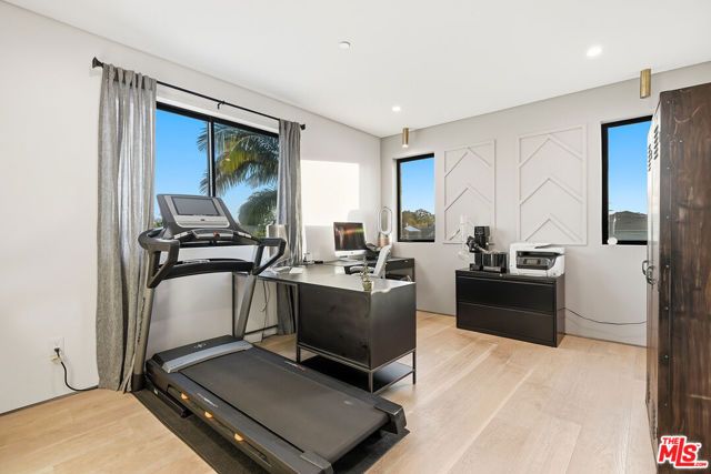 7303 W 89th Street, Los Angeles, CA 90045