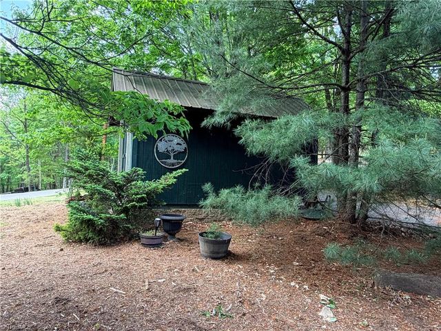 147 Fairview Drive, Traphill, NC 28685