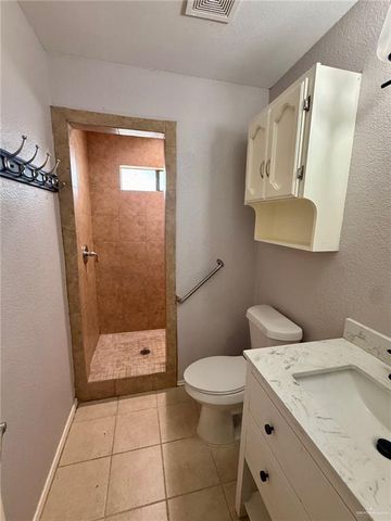 200 E 8th Street, San Juan, TX 78589