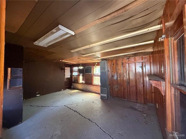 200 E 8th Street, San Juan, TX 78589