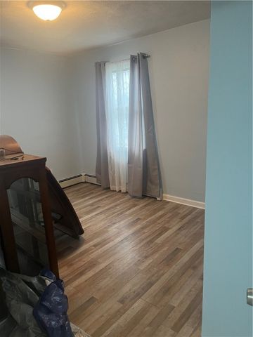 84 North View Avenue, Cranston, RI 02920