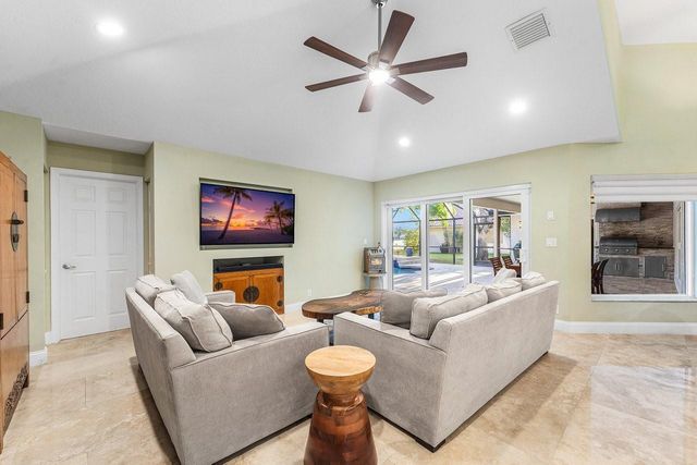 510 Sabal Way, Weston, FL 33326