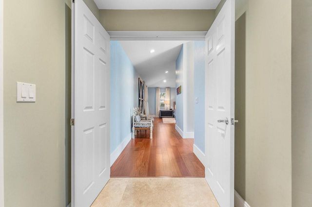 510 Sabal Way, Weston, FL 33326